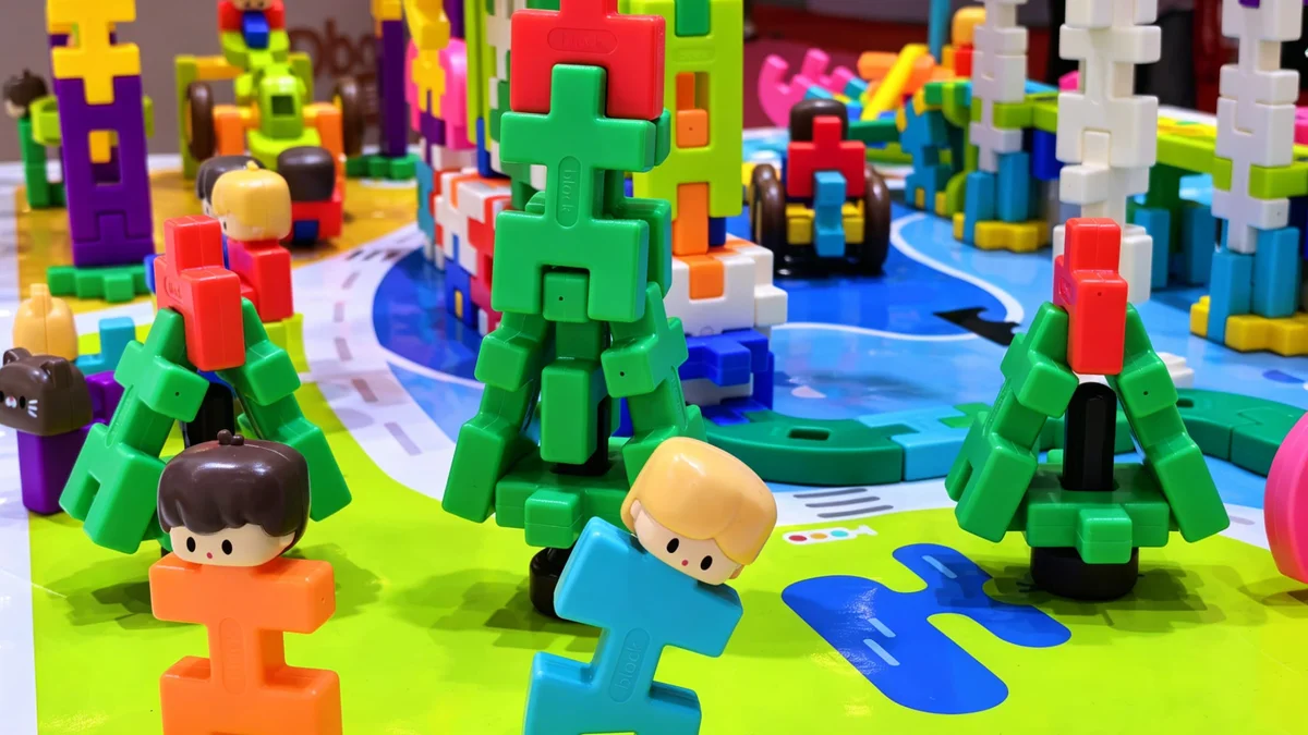 SUPUZZ Rainbow Building Blocks — waffle-style interlocking construction toy